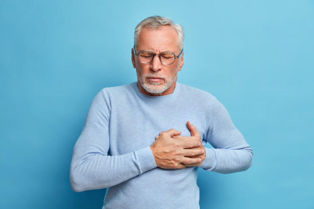 how-to-recognize-chest-pain-caused-by-pinched-nerves